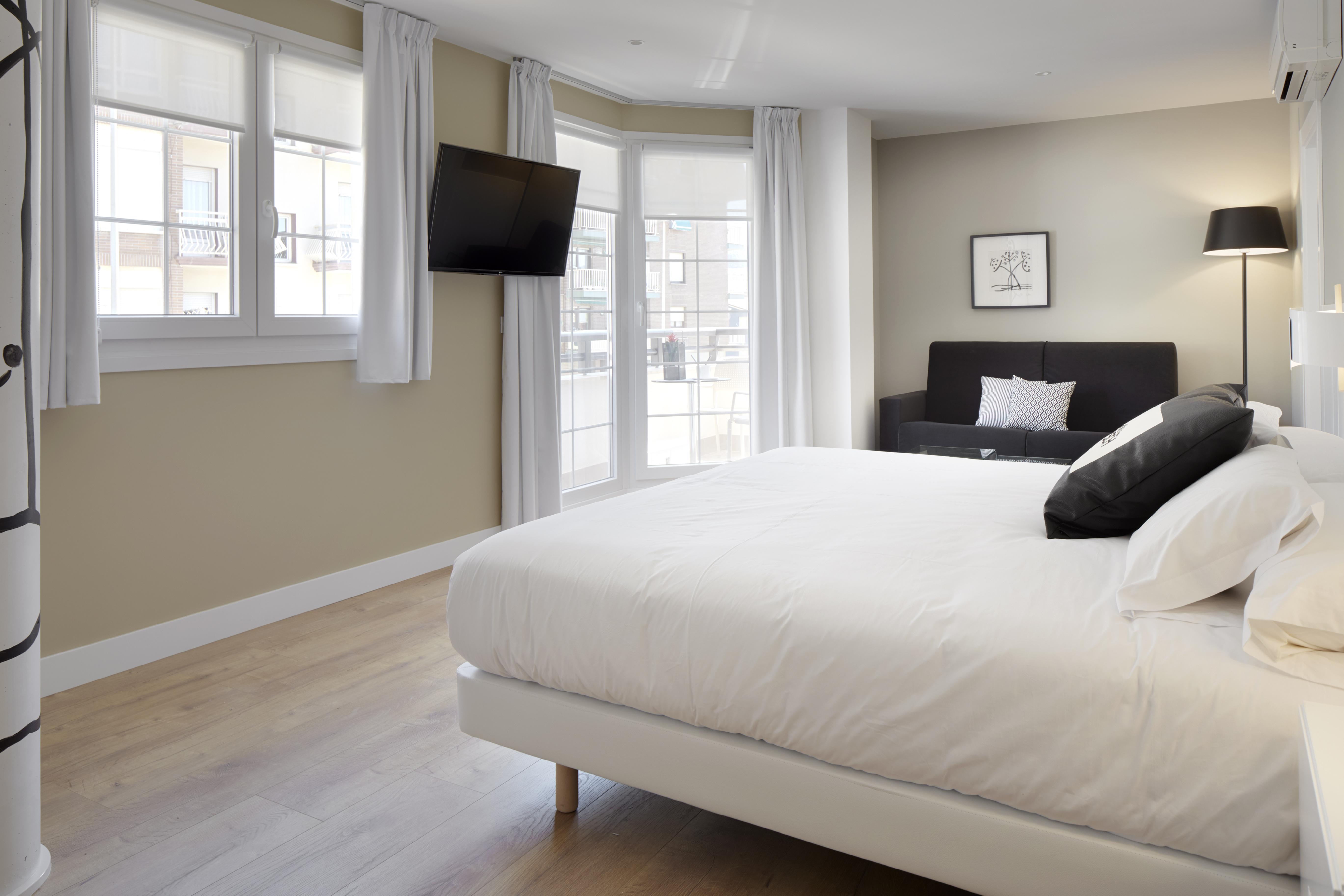 Hotel Flysch Сумая Екстер'єр фото