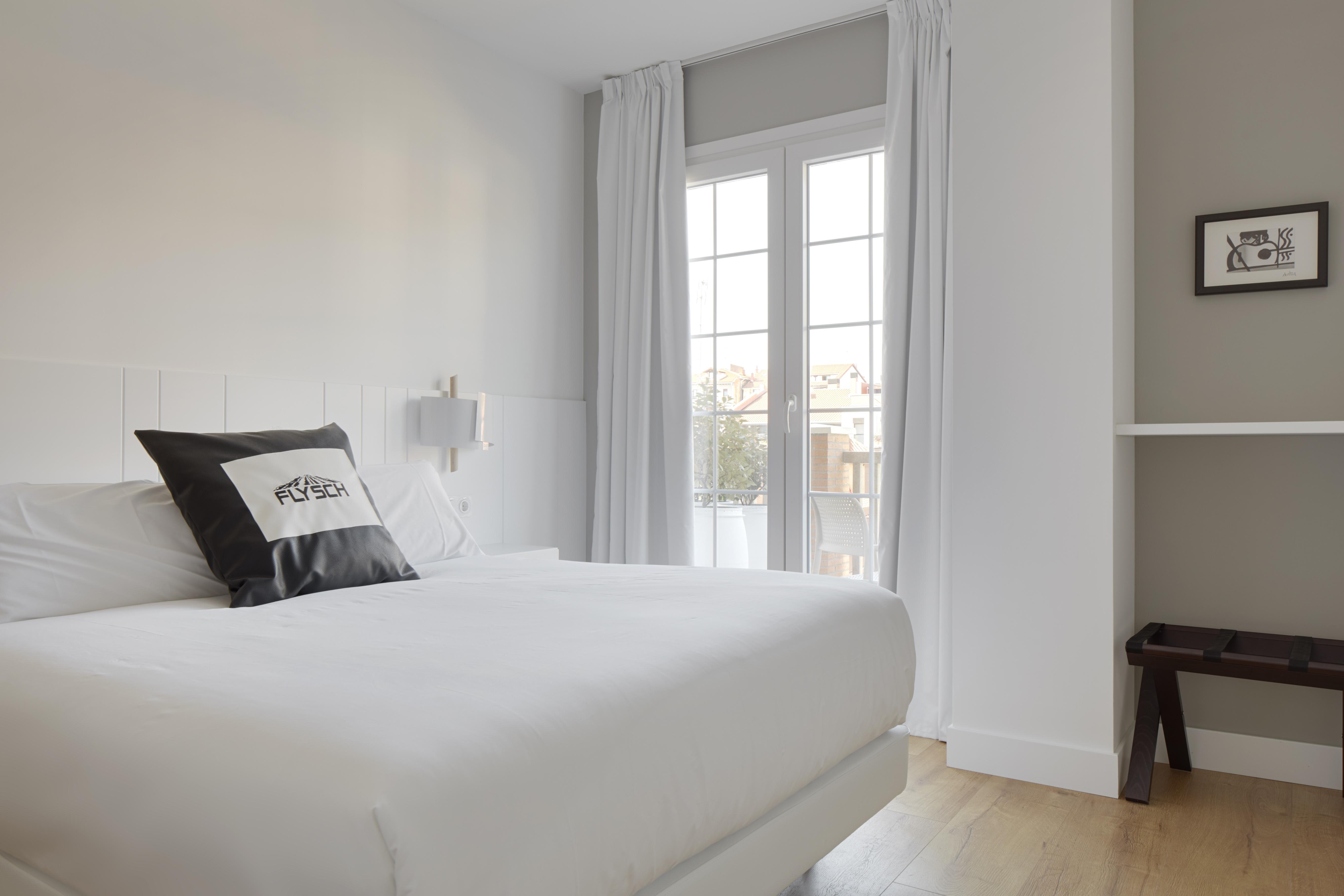 Hotel Flysch Сумая Екстер'єр фото