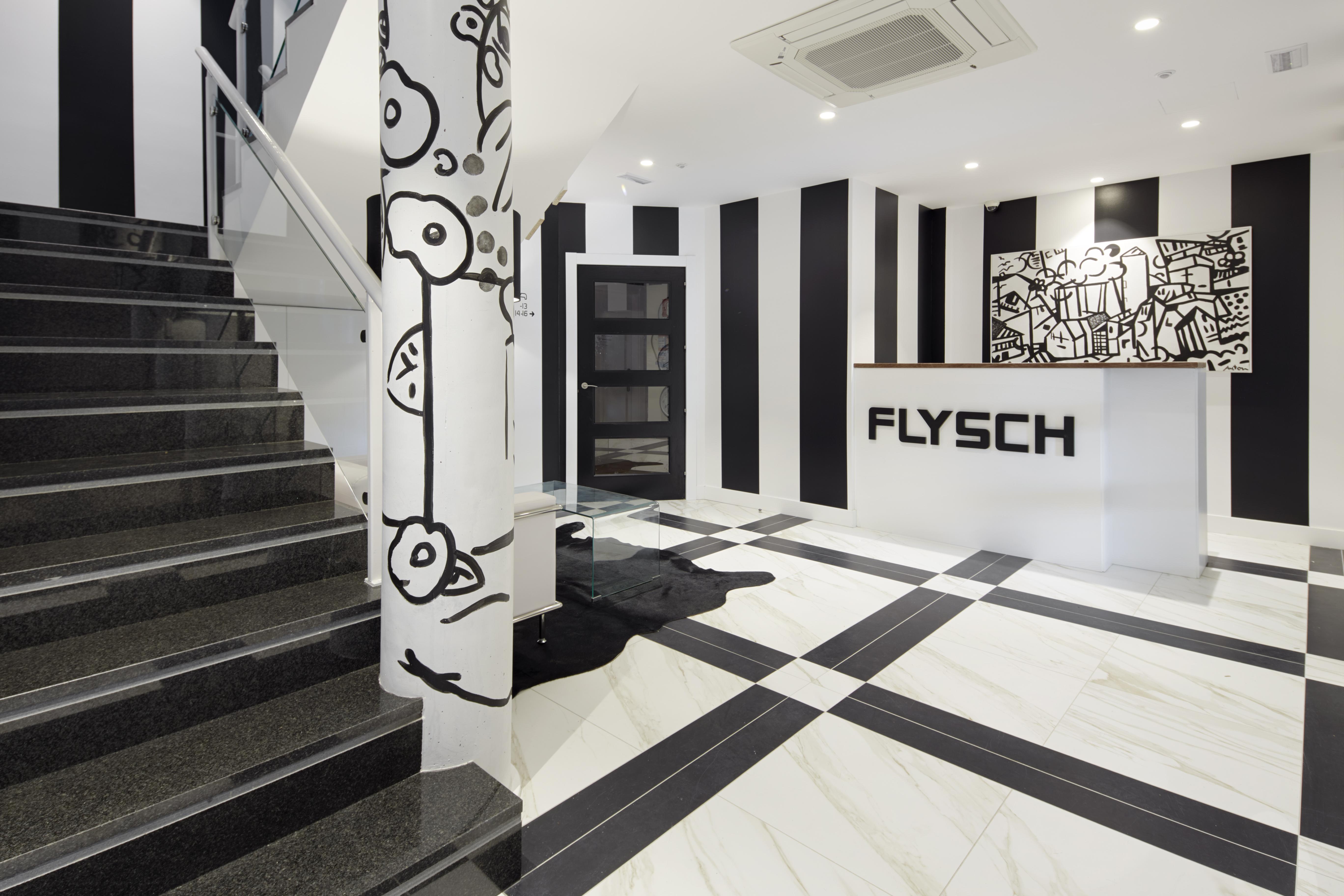 Hotel Flysch Сумая Екстер'єр фото