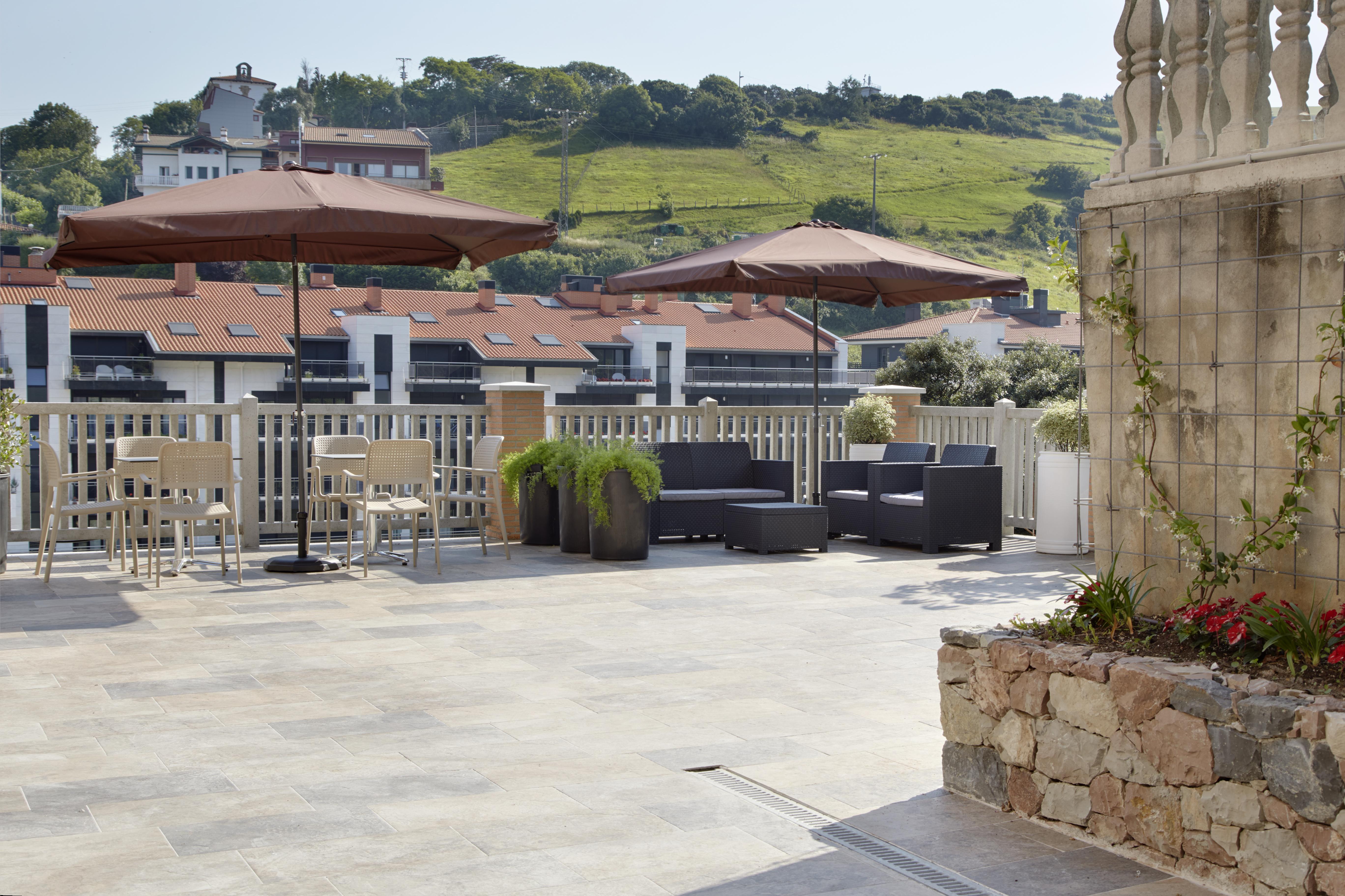 Hotel Flysch Сумая Екстер'єр фото