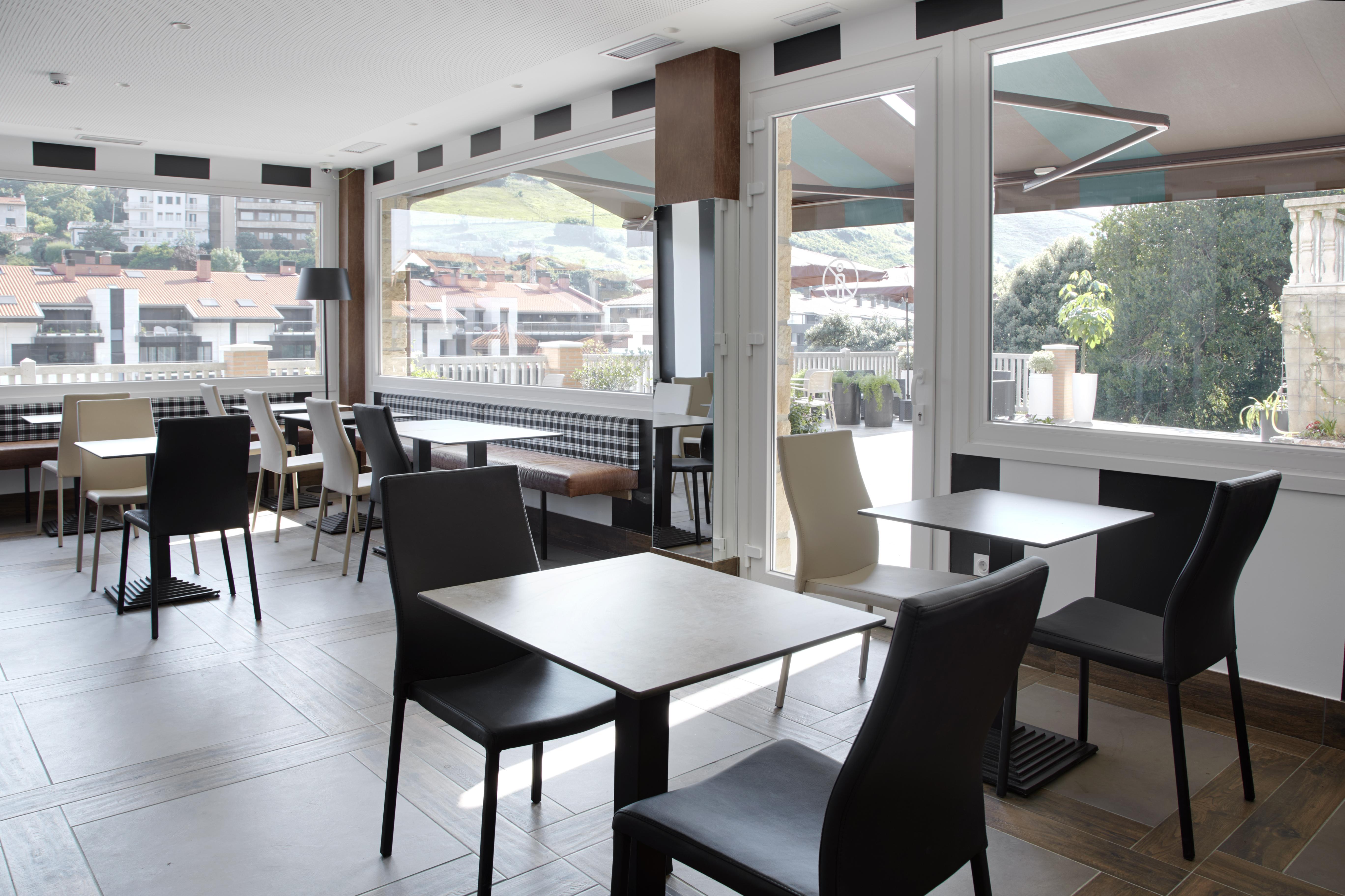 Hotel Flysch Сумая Екстер'єр фото