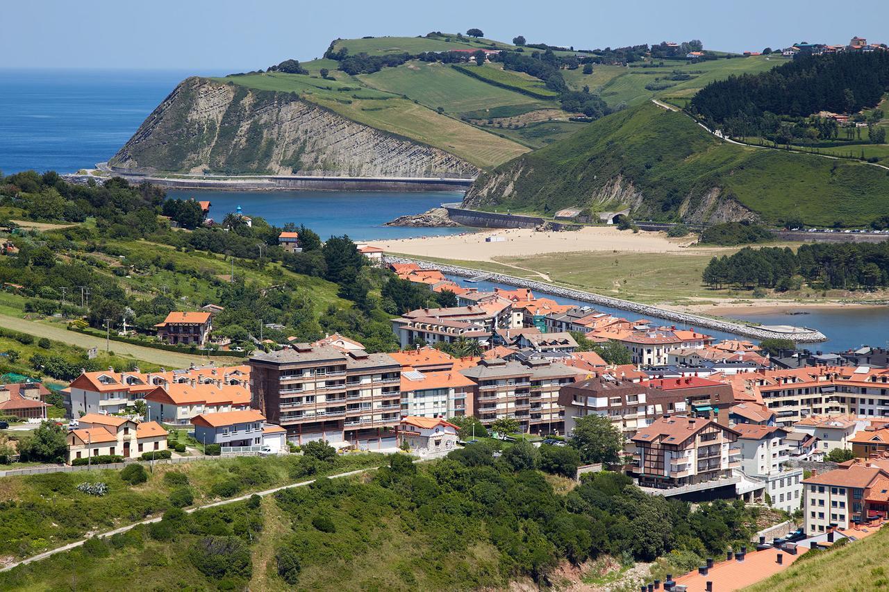 Hotel Flysch Сумая Екстер'єр фото